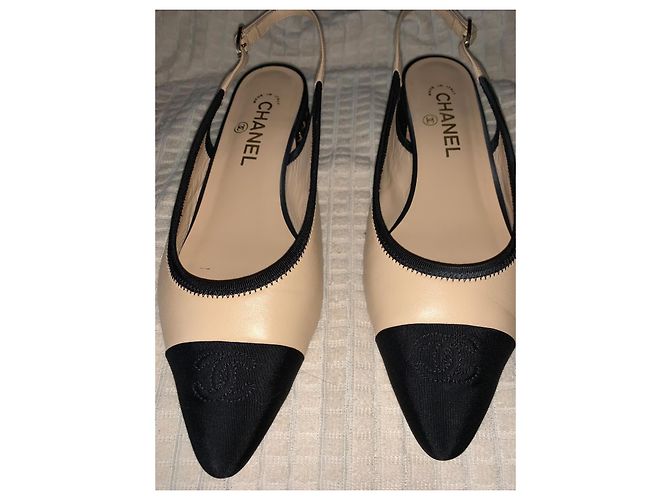 Chanel Slingback Tacón Pequeño Negro Beige Cuero y Tela 39.5 - vista 4