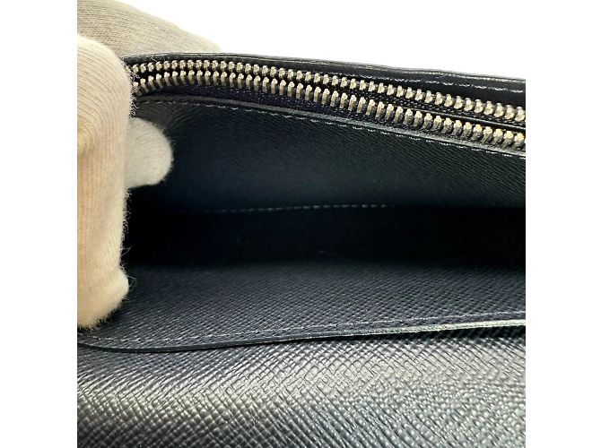 Cartera Larga Louis Vuitton en Cuero Epi Negro - vista 9