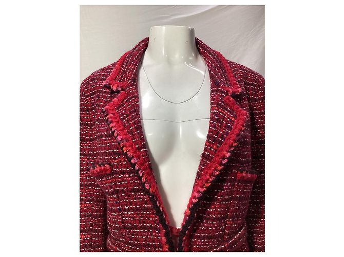 Timeless Chanel strukturierte Jacke mit Gürtel aus roter Wolle Bordeaux - Ansicht 10