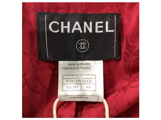 Timeless Chanel strukturierte Jacke mit Gürtel aus roter Wolle Bordeaux - Ansicht 11