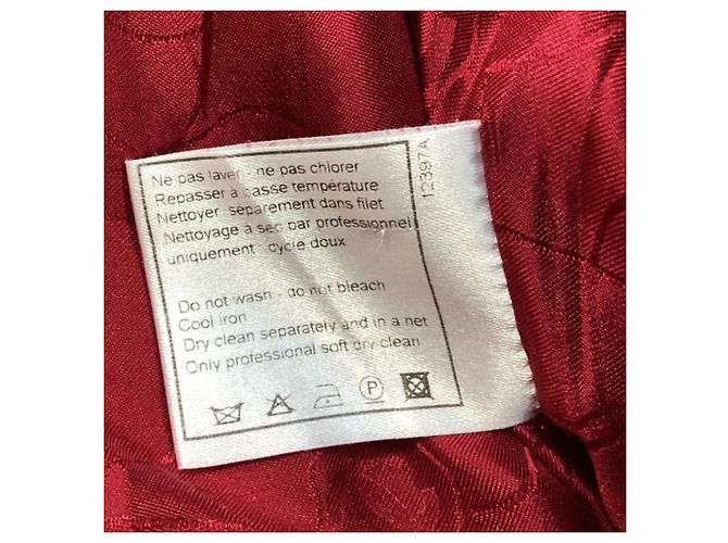 Timeless Chanel strukturierte Jacke mit Gürtel aus roter Wolle Bordeaux - Ansicht 6