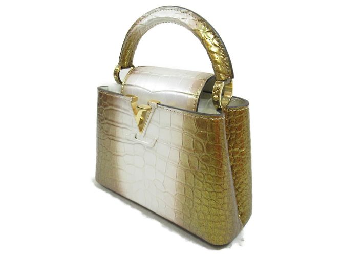 Borsa a spalla in pelle Capucines Mini Louis Vuitton N98156 Beige - vista 3
