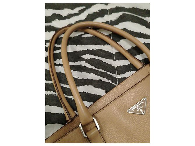 Borsa da viaggio Prada in pelle beige - vista 16