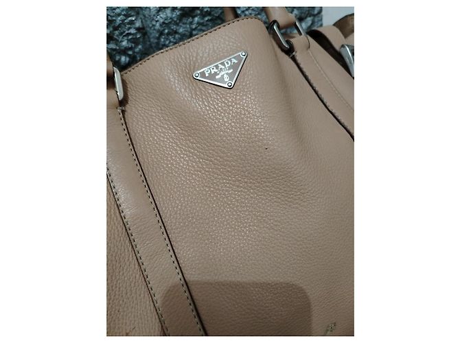 Borsa da viaggio Prada in pelle beige - vista 3