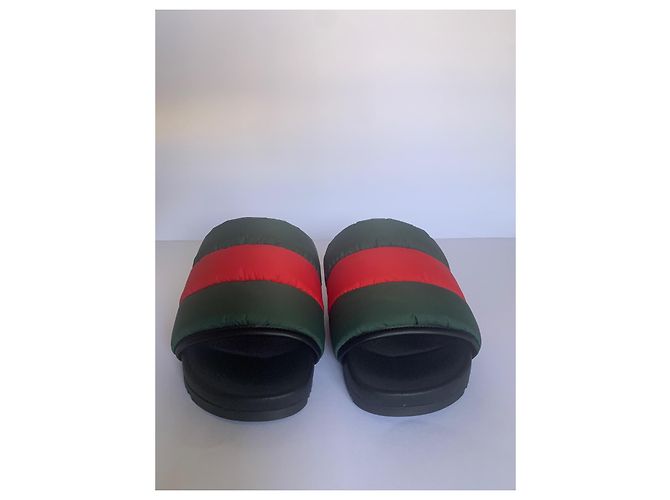 Sandali Gucci Demetra in nylon imbottito rosso e verde - vista 15
