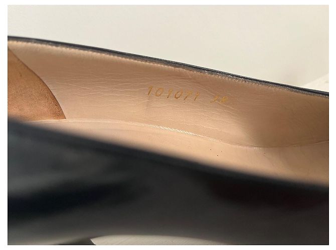 Décolleté Chanel blu navy in pelle - vista 6