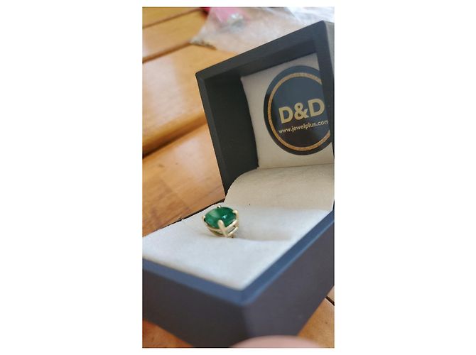 D&G Männlicher Solitär-Ohrring mit echter kolumbianischer Smaragd aus 18 Karat Gold Gold hardware - Ansicht 3