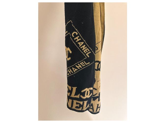 Vintage Chanel Coco Mark Wende-Wollschal (Schwarz und Beige) - LIMITIERT Mehrfarben - Ansicht 2