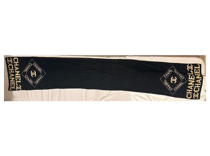 Vintage Chanel Coco Mark Wende-Wollschal (Schwarz und Beige) - LIMITIERT Mehrfarben - Ansicht 5