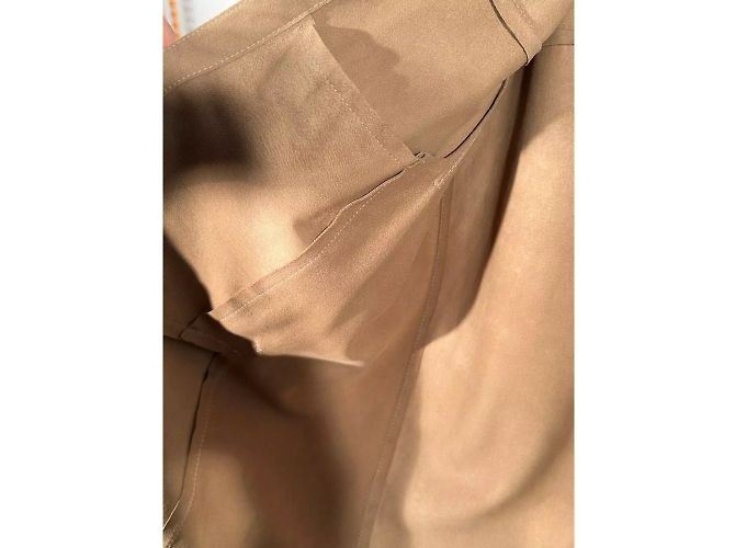 Abrigo Duster de Cuero Suede sin Cuello DROMe Beige Castaño - vista 4