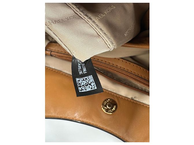 Michael Kors Newbury Medium Chain Stud Borsa a spalla Marrone Gold hardware - vista 16