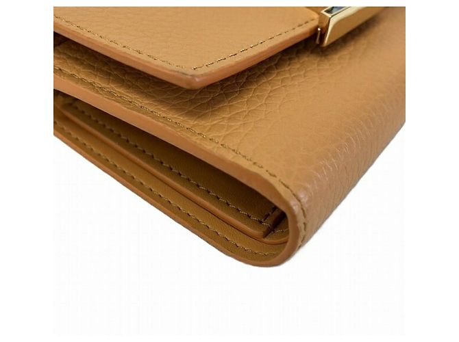 Cartera Capucines Louis Vuitton Camello - vista 3