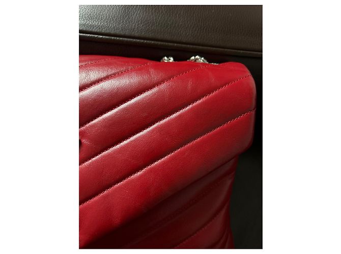 Sac à main Saint Laurent Loulou en cuir rouge taille medium - vue 5