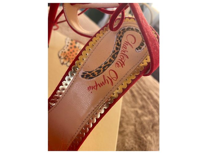 Sandali Charlotte Olympia in suede rosso con piume - vista 3