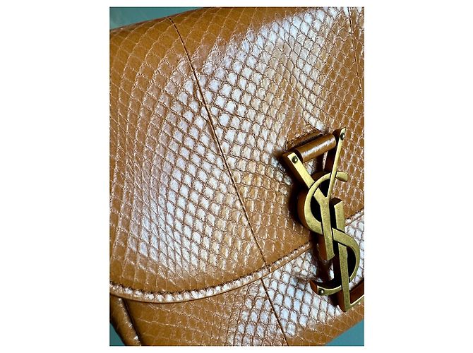 Borsa a mano Yves Saint Laurent Kaia in pelliccia marrone chiaro - vista 6