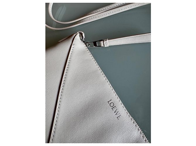 Borsa a mano Loewe Puzzle in Pelliccia Beige Bianco sporco - vista 3
