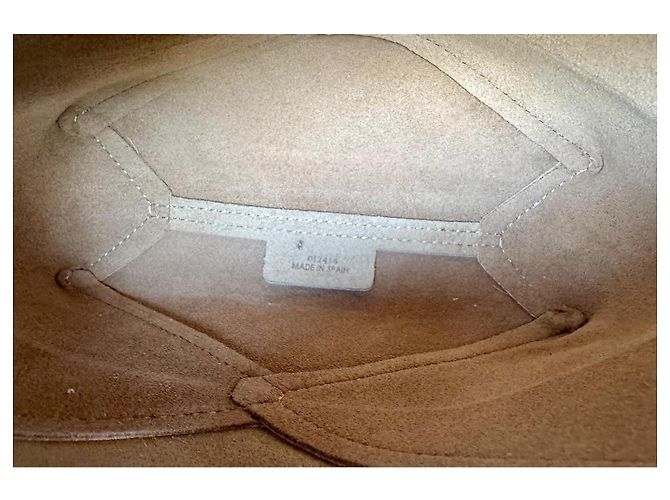 Borsa a mano Loewe Puzzle in Pelliccia Beige Bianco sporco - vista 6