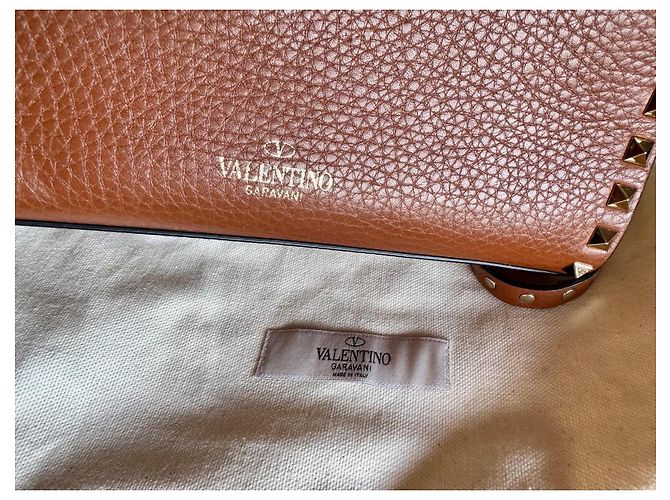 Bolso Valentino Garavani Rockstud Piel Granulada Marrón Oscuro - vista 10