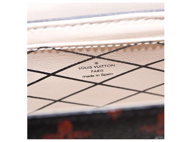 LOUIS VUITTON Monogram Catgram Essential Trunk Pouch M63892 LV Auth 102575S Monogramma - vista 21