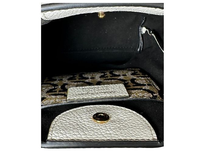 Borsa a tracolla mini in pelle Gancini bianca di Salvatore Ferragamo Bianco - vista 14