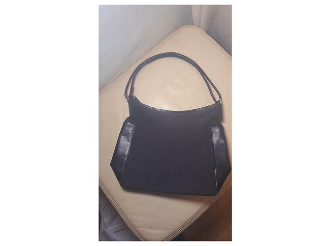 Gucci Miss GG Schultertasche Schwarz Canvas und Leder - Ansicht 2