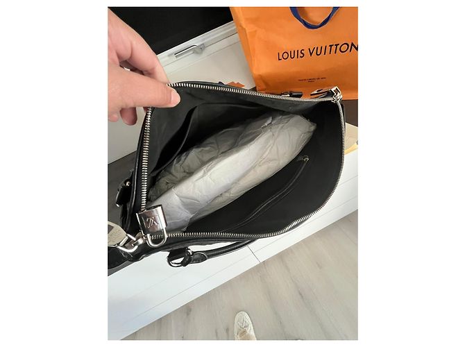 Borsa a mano Louis Vuitton Antheia in pelle nera Nero - vista 6