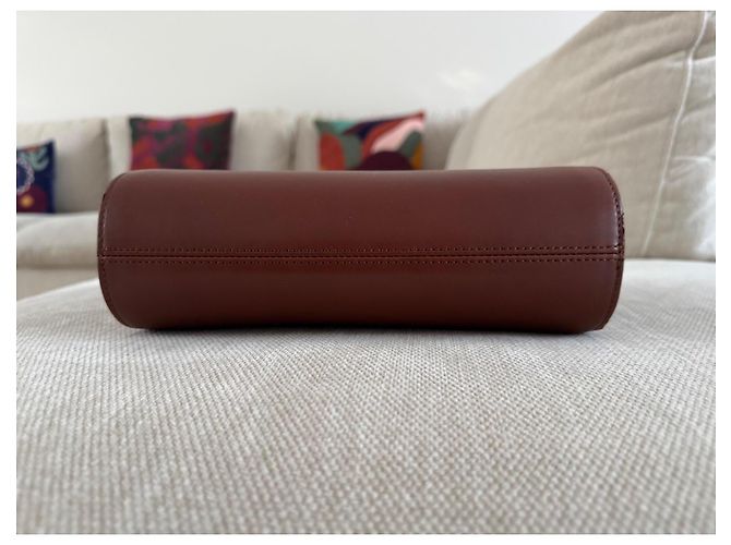 Bolsa meia-lua Apc de couro cor avelã - vista 3