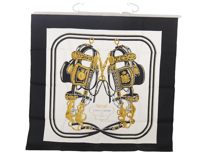 Hermès Foulard HERMES Carre 90 ""BRIDES de GALA"" in seta nero e bianco Auth ki5241 - vista 2