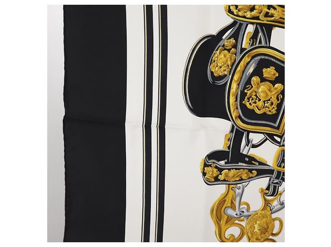 Hermès Foulard HERMES Carre 90 ""BRIDES de GALA"" in seta nero e bianco Auth ki5241 - vista 6