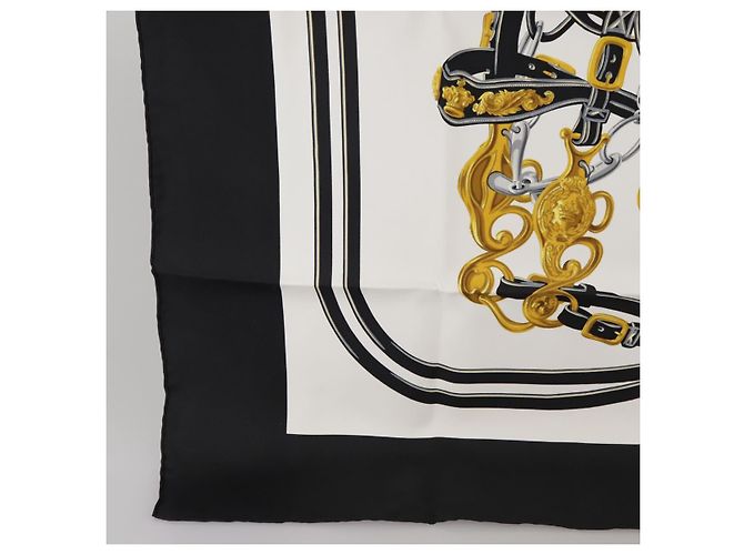 Hermès Foulard HERMES Carre 90 ""BRIDES de GALA"" in seta nero e bianco Auth ki5241 - vista 9