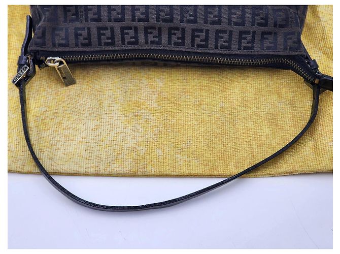 Borsa a Spalla Fendi Baguette Zucca Zucchino Marrone - vista 3
