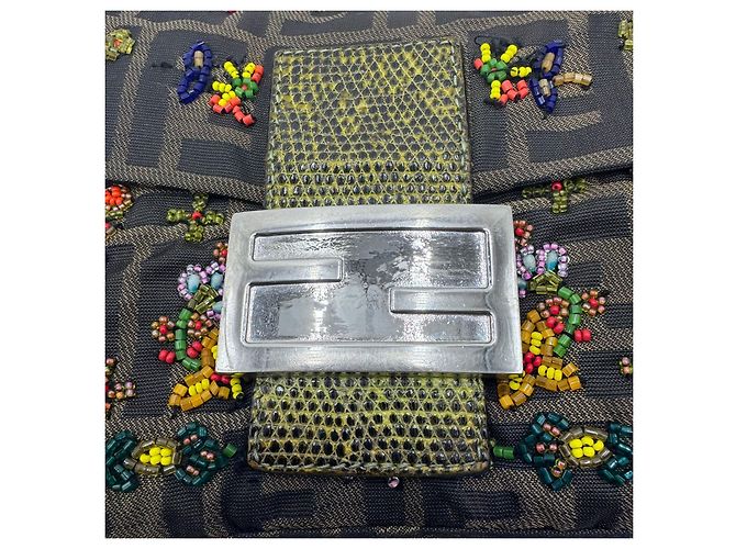 Borsa a Spalla Fendi Rare Beaded Baguette Zucca Zucchino Marrone - vista 15