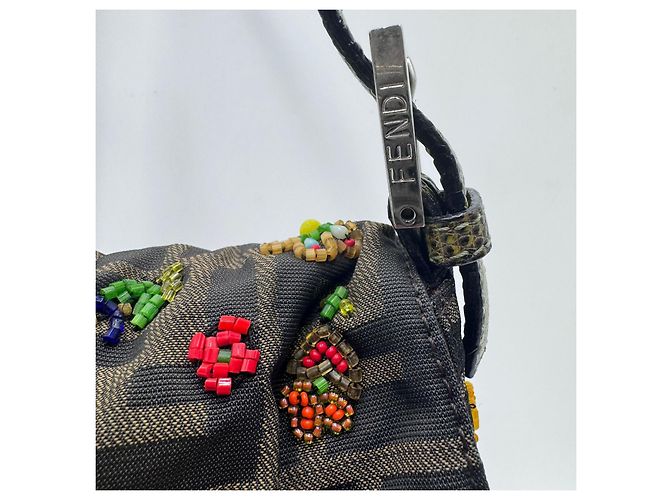 Borsa a Spalla Fendi Rare Beaded Baguette Zucca Zucchino Marrone - vista 9