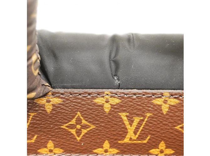 Louis Vuitton Tote Bag LV Pillow On the Go MM M21069 Noir - vista 9