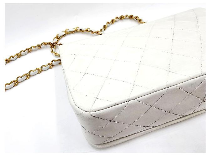 Chanel Classico Senza Tempo Flap Singolo Completo 24K GHW Bianco - vista 15
