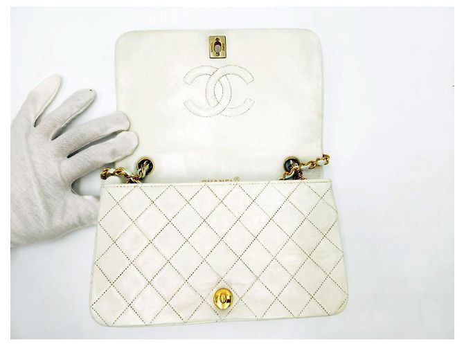 Chanel Classico Senza Tempo Flap Singolo Completo 24K GHW Bianco - vista 16