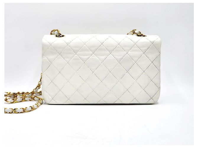Chanel Classico Senza Tempo Flap Singolo Completo 24K GHW Bianco - vista 2