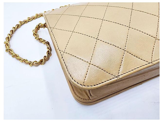 Chanel Timeless Classic Wallet on Chain (WOC) in Hardware Dorato 24K (GHW) Beige - vista 10