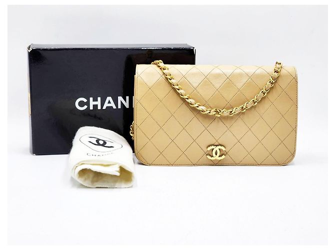 Chanel Timeless Classic Wallet on Chain (WOC) in Hardware Dorato 24K (GHW) Beige - vista 3