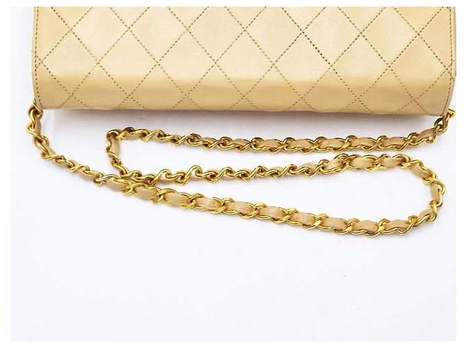 Chanel Timeless Classic Wallet on Chain (WOC) in Hardware Dorato 24K (GHW) Beige - vista 4