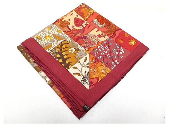 Hermès NUOVO SCIARPA HERMES TUTTO IN QUILT QUADRATO 90 IN SETA ROSSA SCIARPA CATY LATHAM Rosso - vista 10
