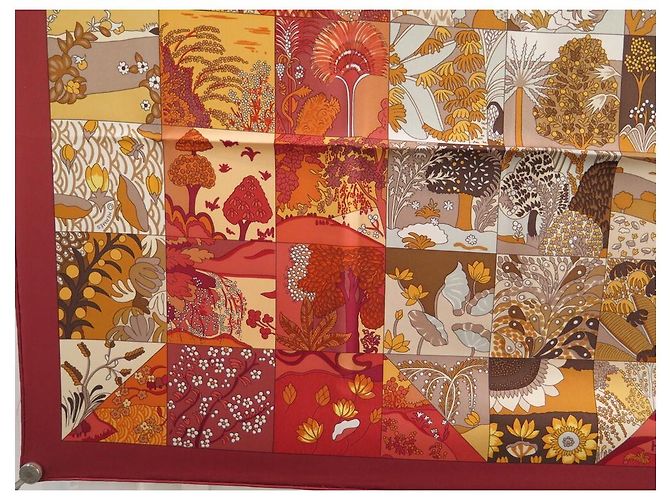 Hermès NUOVO SCIARPA HERMES TUTTO IN QUILT QUADRATO 90 IN SETA ROSSA SCIARPA CATY LATHAM Rosso - vista 5