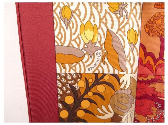 Hermès NUOVO SCIARPA HERMES TUTTO IN QUILT QUADRATO 90 IN SETA ROSSA SCIARPA CATY LATHAM Rosso - vista 9