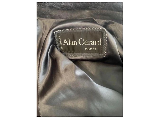 Autre Marque Capa Alan Gérard. Couro de camurça e pele de raposa Cinza - vista 6