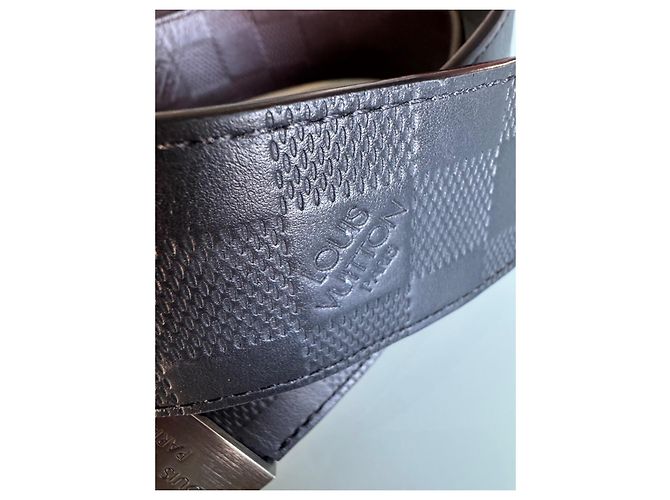 Cintura reversibile Louis Vuitton in pelle nera e marrone scuro Nero - vista 2