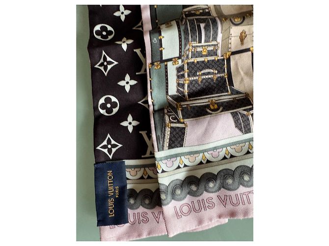 Bandana Louis Vuitton in seta Monogramma Multicolore - vista 2