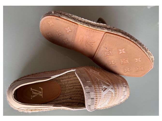 Espadrillas Louis Vuitton Beige Oro Grigio Cotone Pelliccia D'oro - vista 11