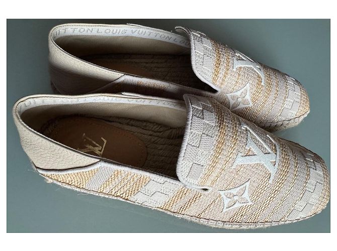 Espadrillas Louis Vuitton Beige Oro Grigio Cotone Pelliccia D'oro - vista 2
