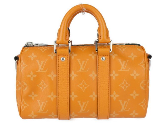 Borsa Louis Vuitton Keepall Bandouliere 25 Taigarama Arancione - vista 2