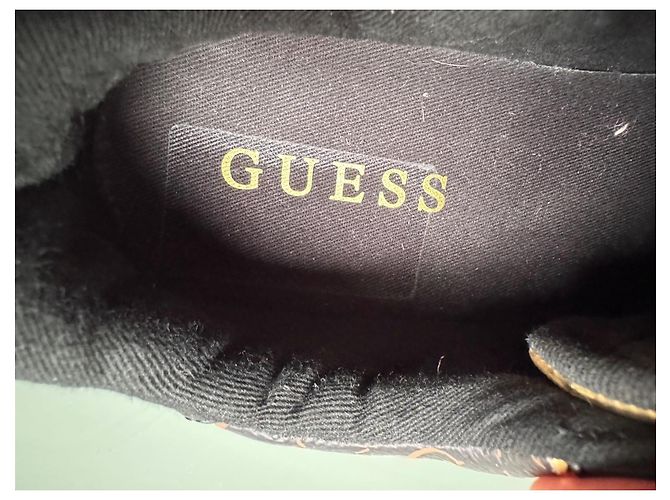 Sneakers Guess - vista 5